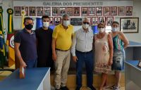 Vereadores e membros do Partido Progressistas recebem os Deputados Pedro Westphalen e Adolfo Brito